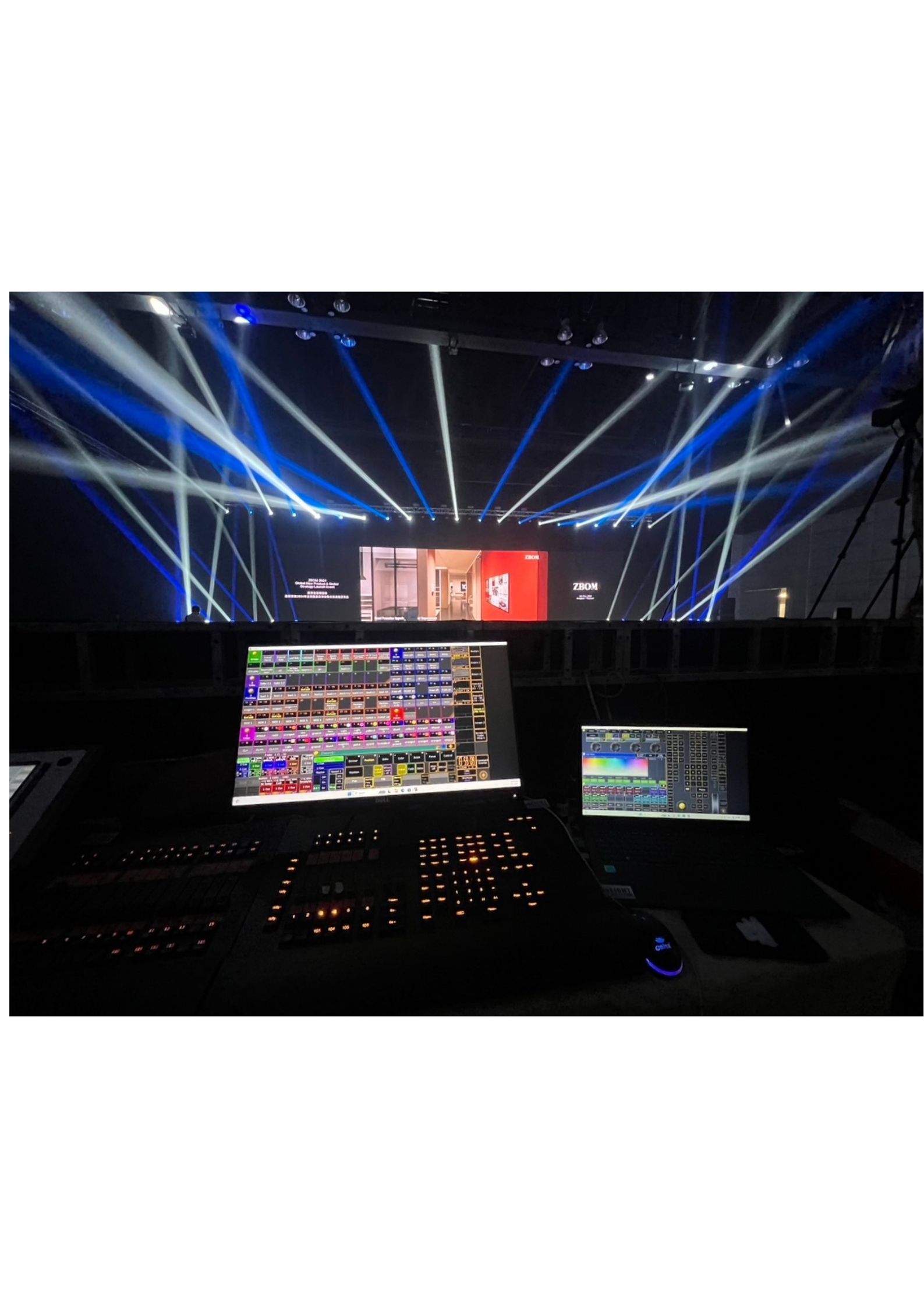 งานจอ LED 8